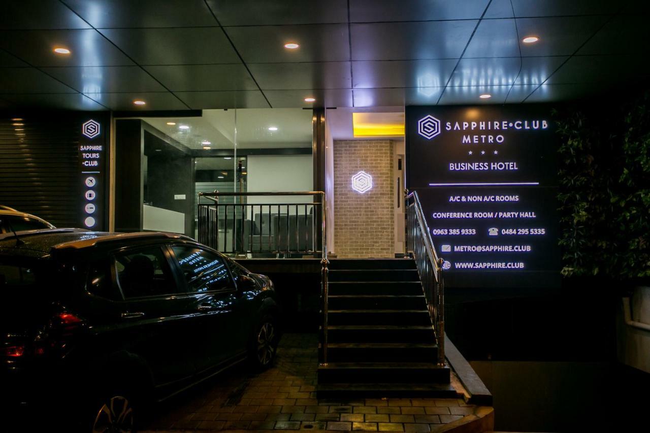 Sapphire Club Metro Hotel Kochi Exterior photo