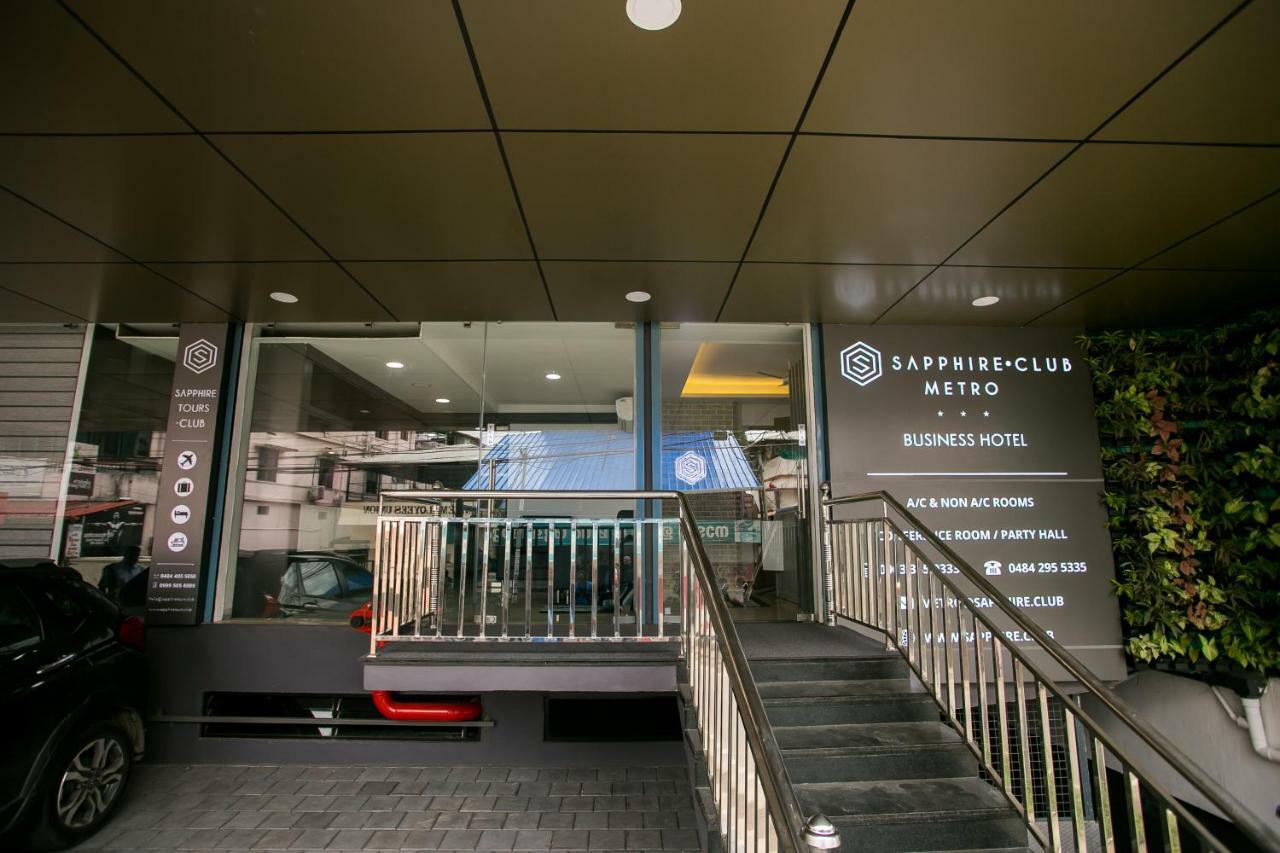 Sapphire Club Metro Hotel Kochi Exterior photo